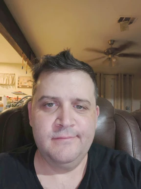 <span>Matthew, 39</span>&nbsp;<span style='width: 25px; height: 16px; float: right; background-image: url(/bitmaps/flags_small/US.PNG)'>&nbsp;</span><br><span>Richmond, United States of America</span>&nbsp;<input type='button' class='joinbtn' style='float: right' value='JOIN NOW' />