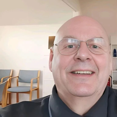 <span>Guapaitaliana, 45</span>&nbsp;<span style='width: 25px; height: 16px; float: right; background-image: url(/bitmaps/flags_small/IT.PNG)'>&nbsp;</span><br><span>Caloocan, Італія</span>&nbsp;<input type='button' class='joinbtn' style='float: right' value='JOIN NOW' />