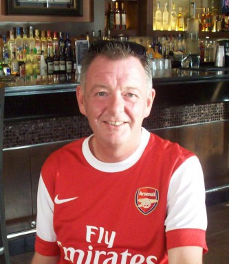<span>David, 62</span>&nbsp;<span style='width: 25px; height: 16px; float: right; background-image: url(/bitmaps/flags_small/UK.PNG)'>&nbsp;</span><br><span>Mannheim, Großbritannien</span>&nbsp;<input type='button' class='joinbtn' style='float: right' value='JOIN NOW' />