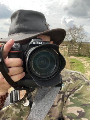 English men looking for love